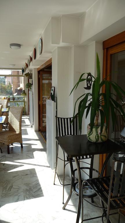 Hotel Restaurant Brasilia Cagnes-sur-Mer Exterior photo